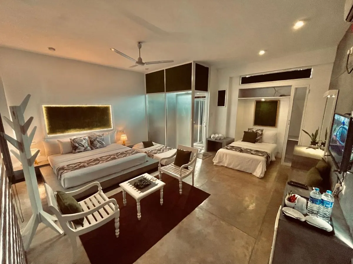 *** Отель 8 Plus Luxury Apartments Негомбо Шри-Ланка