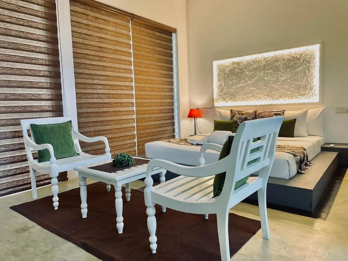 *** Hotel 8+ Plus Motels Negombo Sri Lanka