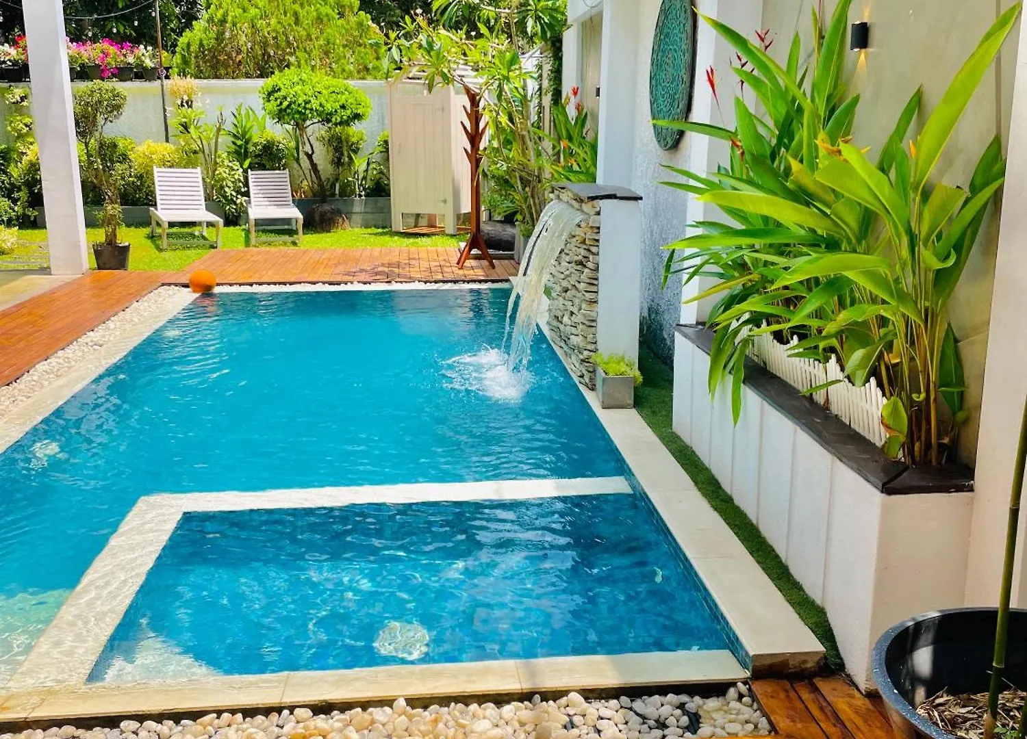 8+ Plus Motels Negombo