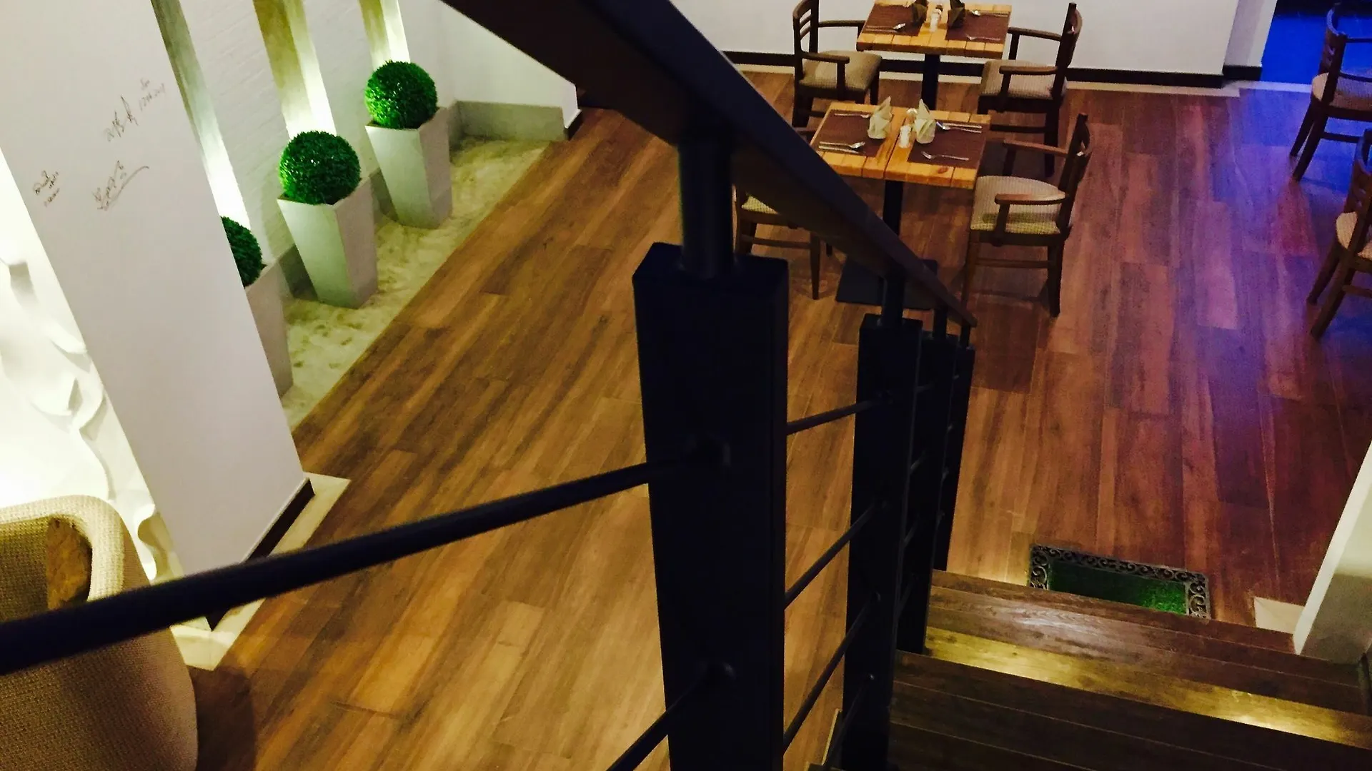 8+ Plus Motels Negombo 3*,