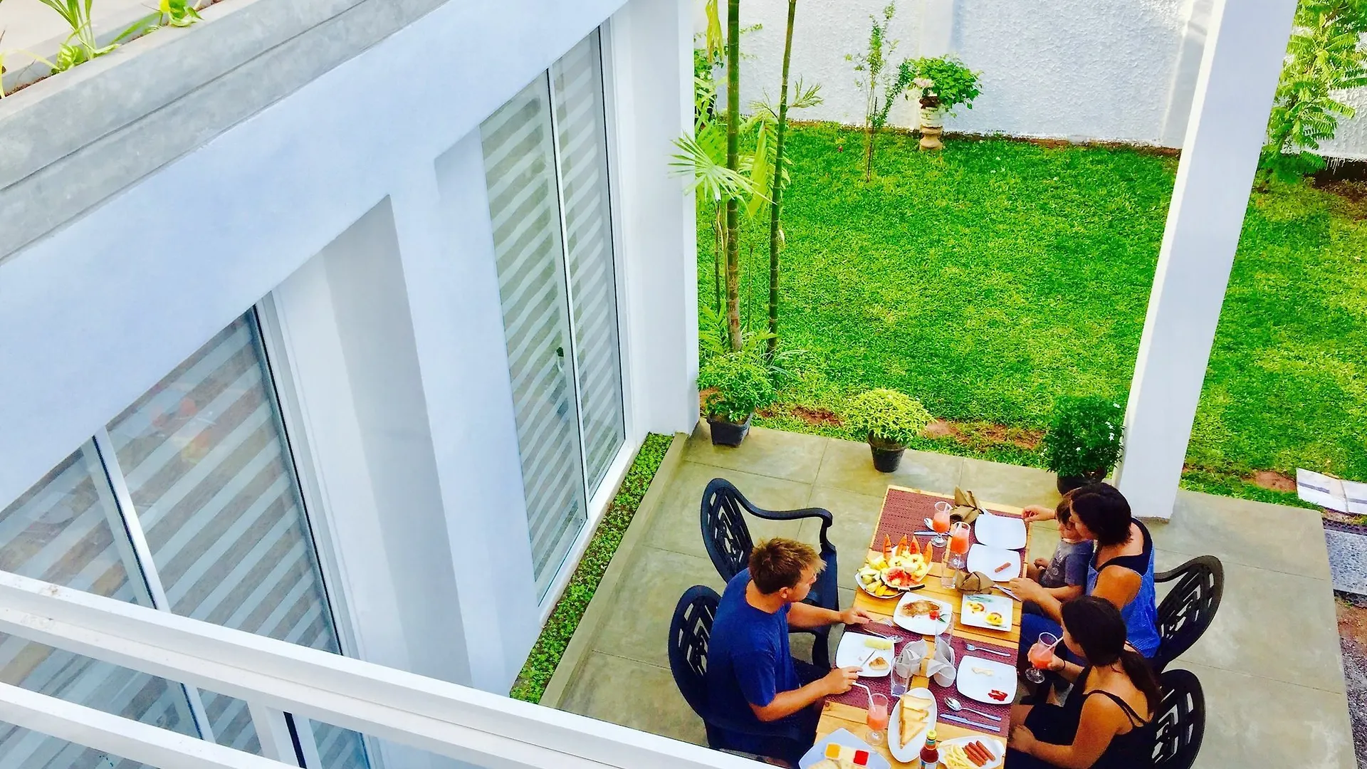 8+ Plus Motels Negombo Sri Lanka